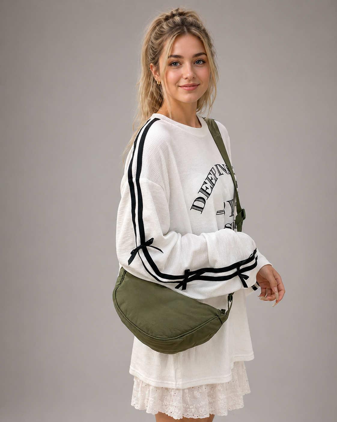 THE CRESCENT BAG